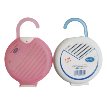 Moth cake wiyj plastic case